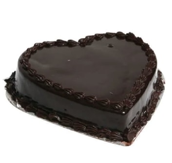 4-5 Kişilik Yaş Pasta - Çikolatalı Kalp ve Krema Dengesi